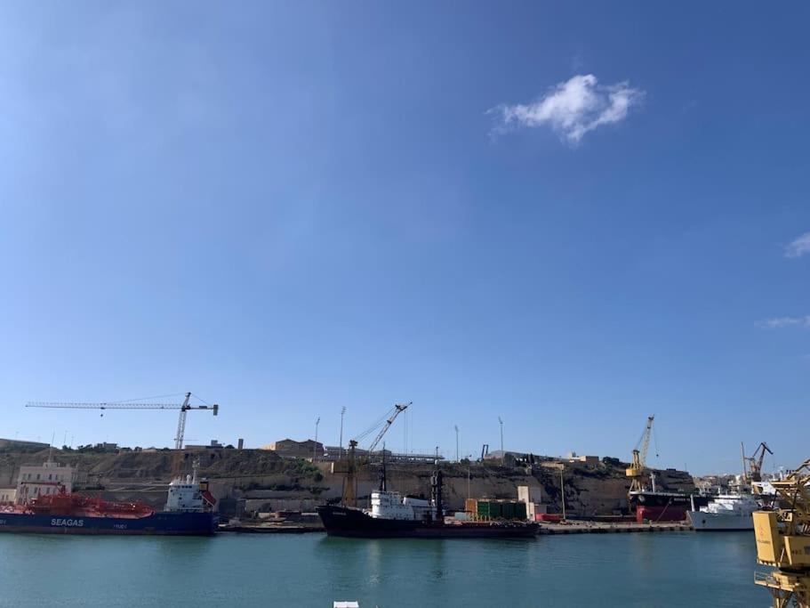 Deck 3 Savynomad Harbour Residences Wow Views Cospicua 외부 사진